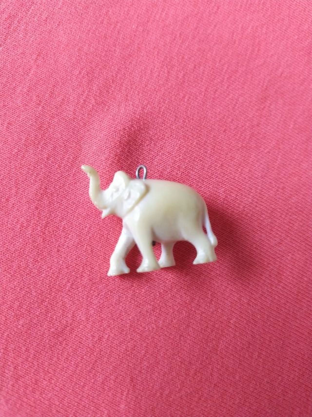 Figura elefante miniatura netsuke