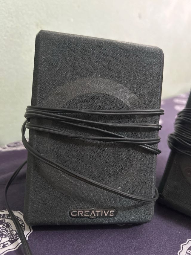 altavoces de home cinema creative