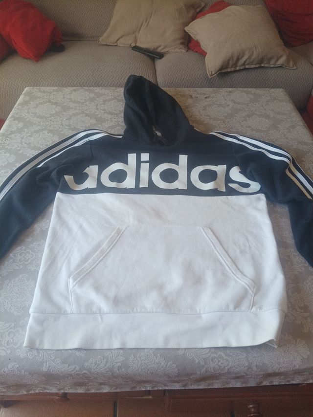 Sudadera Adidas blanca y negra