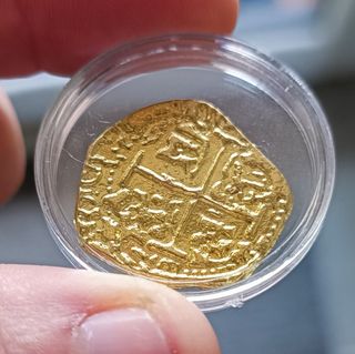 Moneda Doblon de 8 de Oro