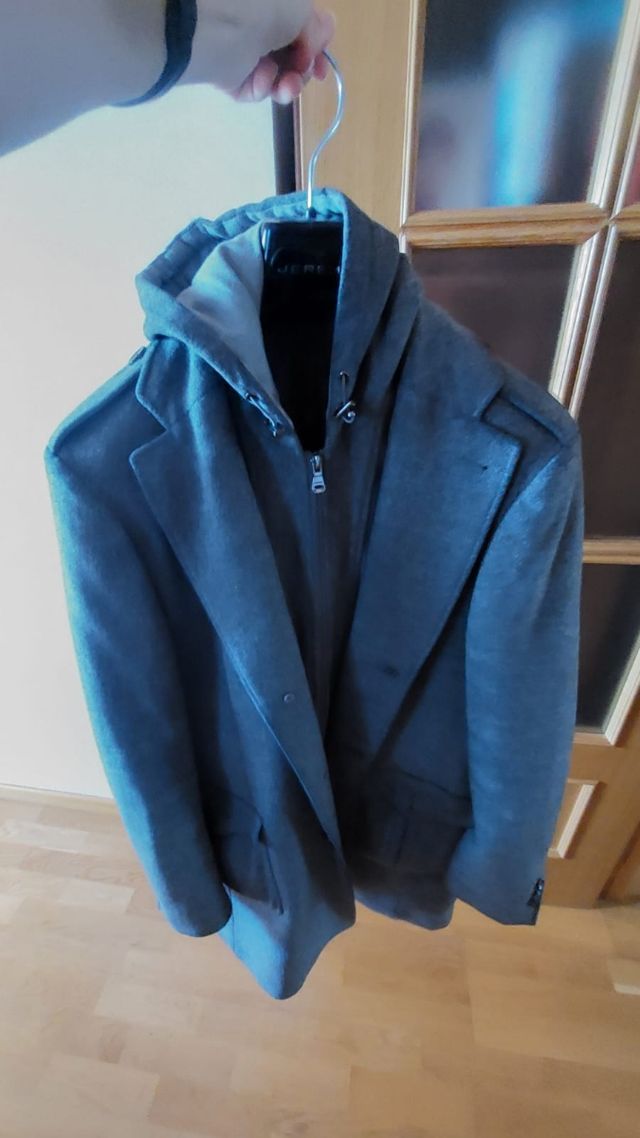 Abrigo hombre tres cuartos. Gris