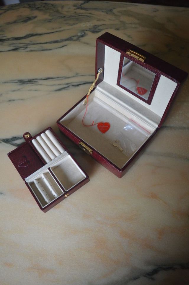 bauletto portagioie bordeaux