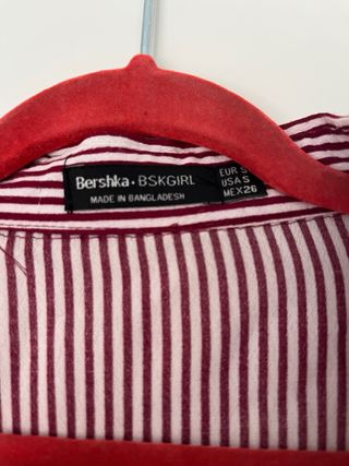 Camisa de rayas granate y blanco 