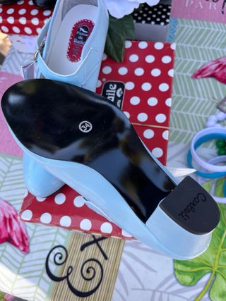 Zapatos de flamenca  azul cielo
