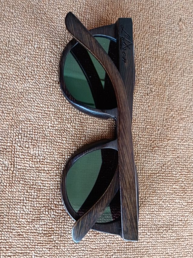 Gafas de sol de madera