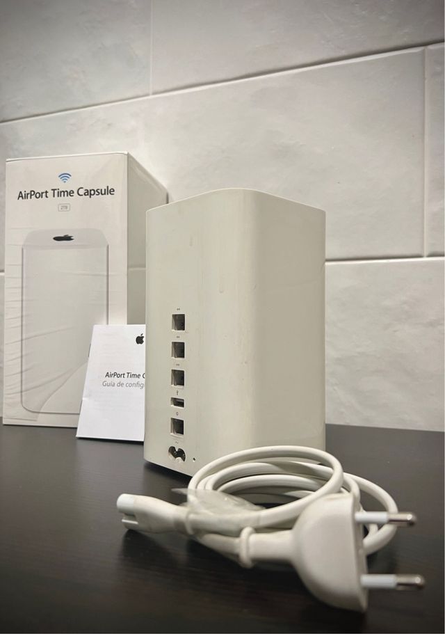 VENDO Airport Time capsule 2tb + 4 Airport Express