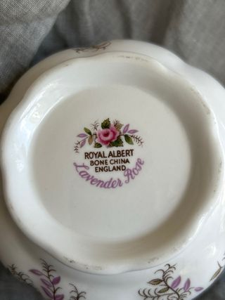 Azucarero Royal Albert - Lavender Rose -