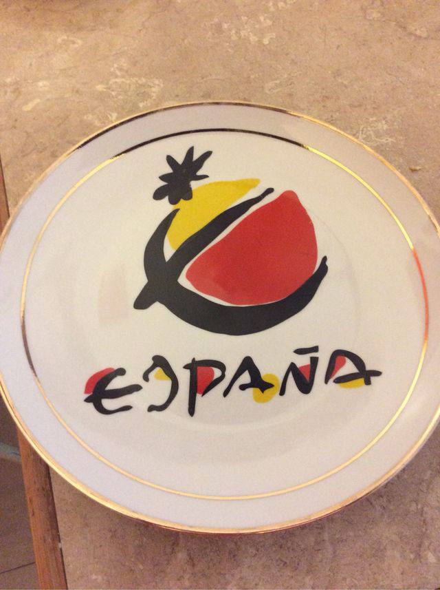 Platos decorativos marca España