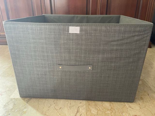 Contenitore pieghevole per coperte, vestiti