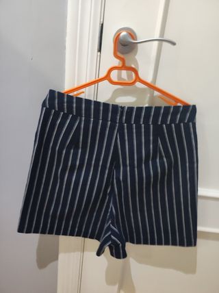 Falda pantalón estradivarius