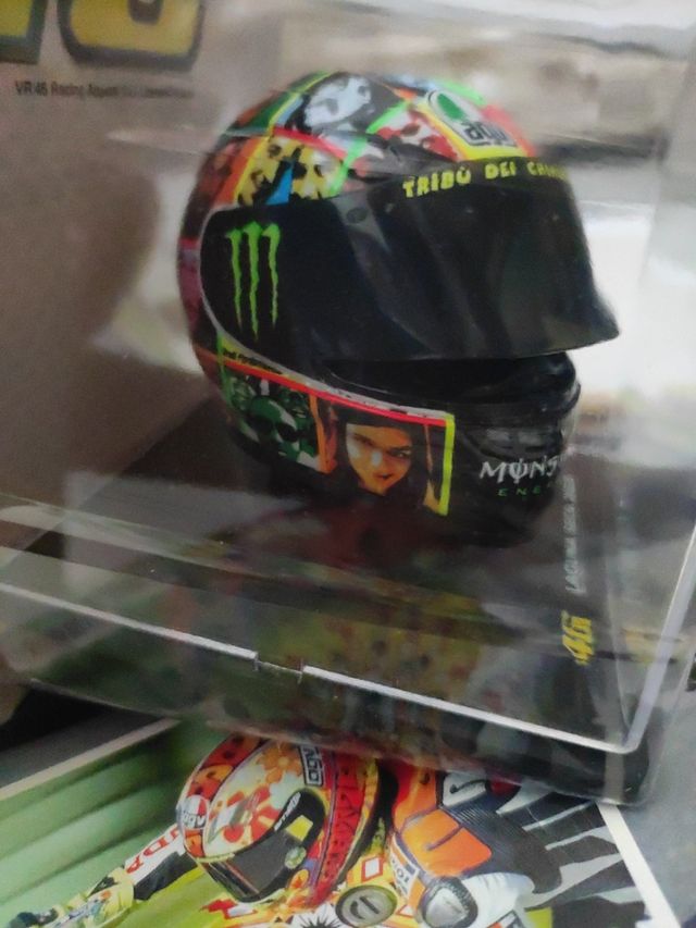 Casco de valentino Rossi, escala 1/5