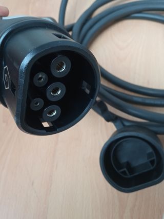CARGADOR DE COCHE ELECTRICO C3Y6300