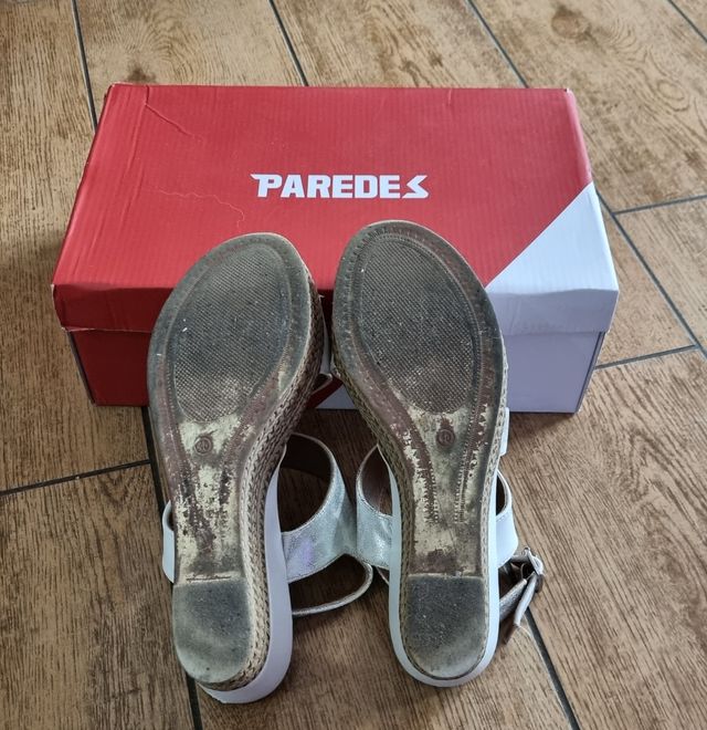 Sandalias de tacón blancas