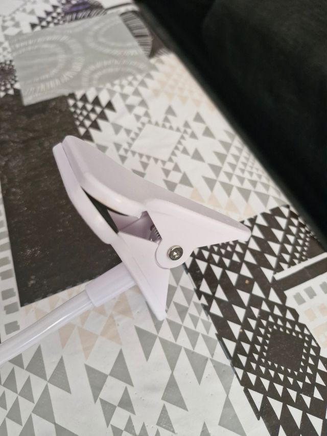 Brazo soporte para móvil