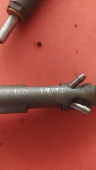 Inyector diesel Ford Focus 1.8 TDDI