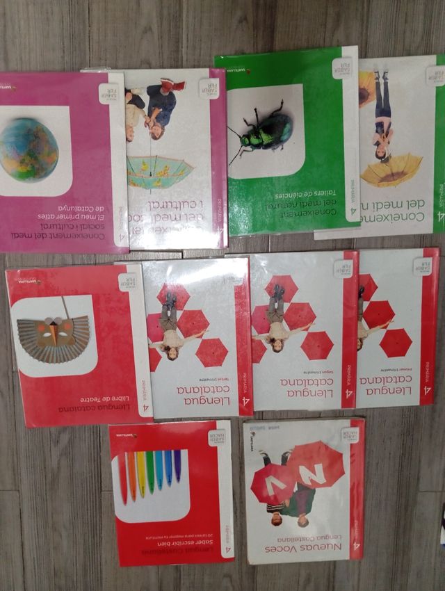 Libros de 3 y 4 de Santillana Cataluña