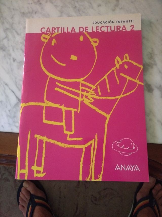 Libro de texto infantil