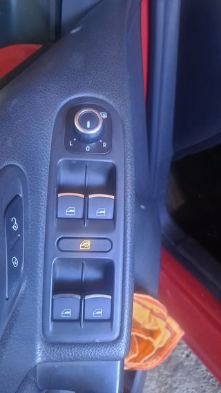 Mando elevalunas volkswagen 5K4959857A XSH