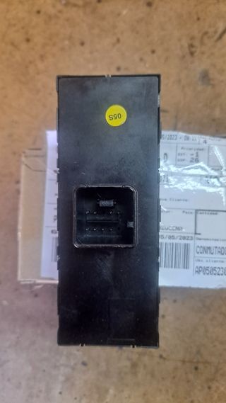 Mando elevalunas volkswagen 5K4959857A XSH