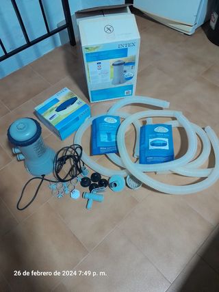 Piscina INTEX redonda (3 metros)