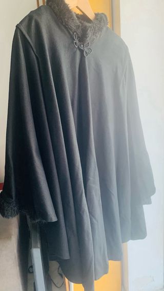 Poncho negro