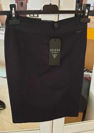 Falda tubo negra Guess 🖤
