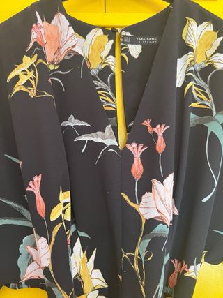 Mono negro estampado