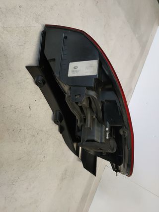 ✅PILOTO TRASERO DERECHO RENAULT SCENIC 2