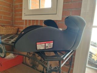 SILLAS PARA COCHE 
10€ UNA
20€ DOS , más ADAPTADOR