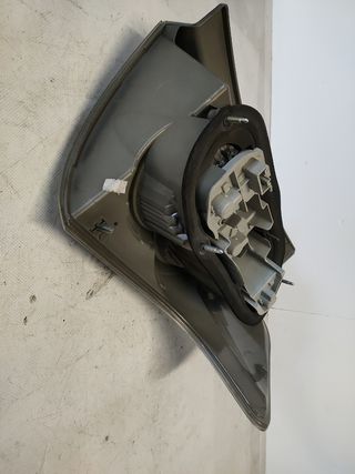 ✅PILOTO TRASERO IZQUIERDO TOYOTA COROLLA