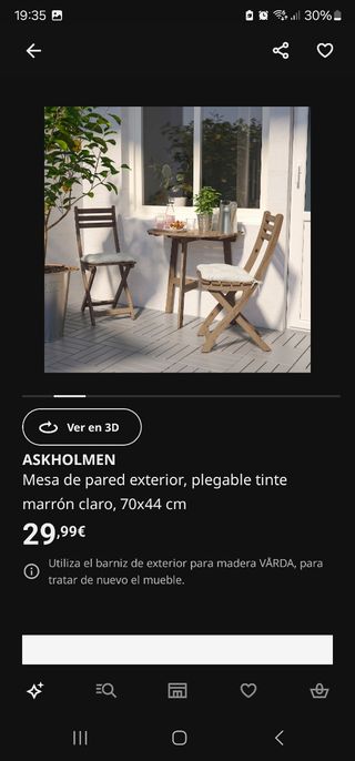 Dos sillas plegables de madera