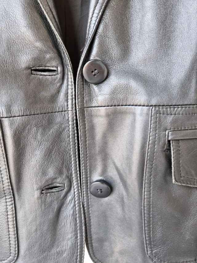 Chaqueta de piel , mujer