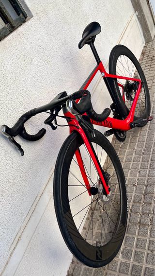 Canyon Disco Aeroad CF SLX 8.0 Di2
