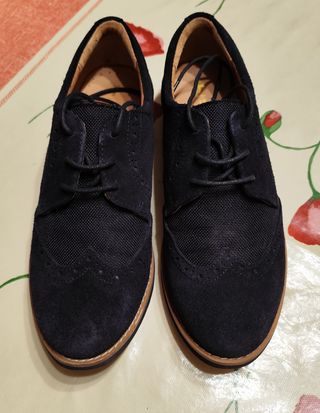 Zapatos de vestir chico talla 40