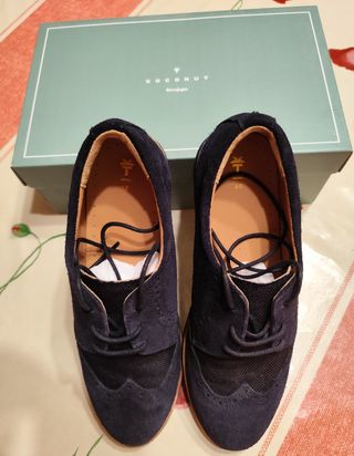 Zapatos de vestir chico talla 40