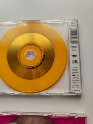 Michael Jackson CD single Is It scary y otro