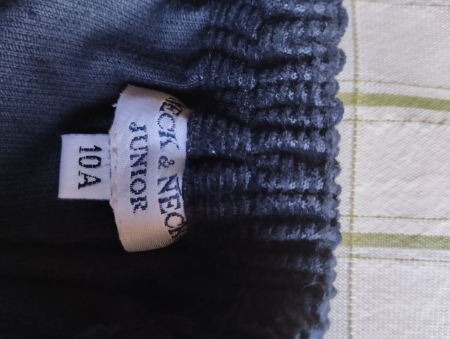 Falda de pana de niña