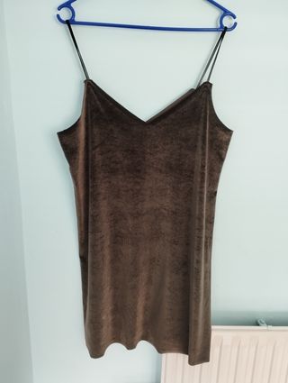 Vestido corto de terciopelo Pull&Bear