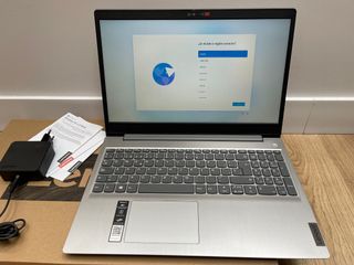 Lenovo IdeaPad 3 15ADA05 AMD 3020e/4GB/128GB SSD