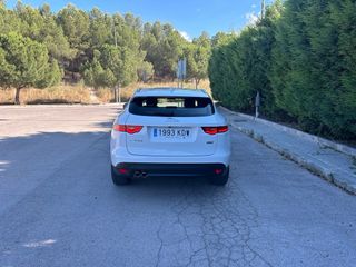 Jaguar F-Pace 2017