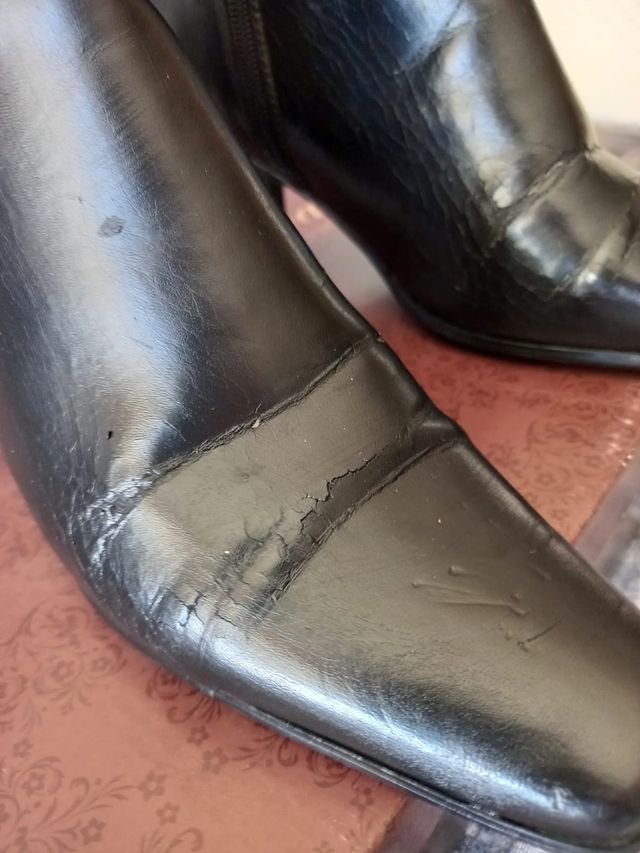 botines vintage con cremallera de color negro