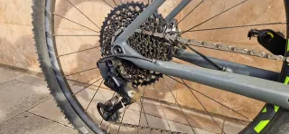 Bicicleta Cube Reaction Race Carbono