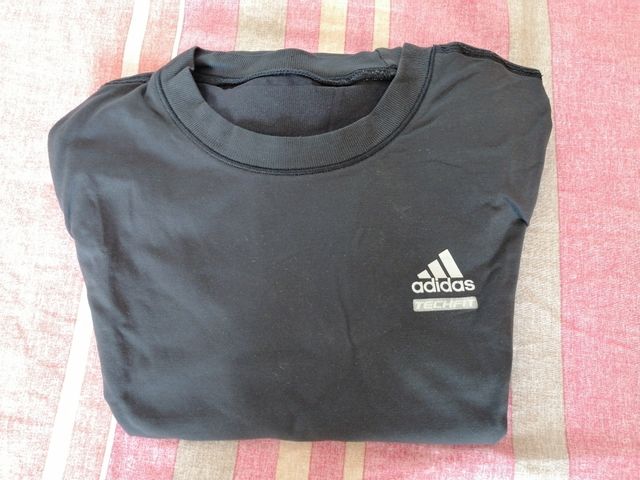 T-shirt Adidas techfit taglia M colore nero