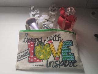 Bolsitas de tela pintadas a mano