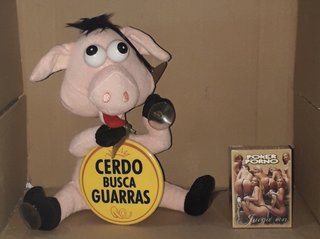 Pack peluche y baraja cartas adulto