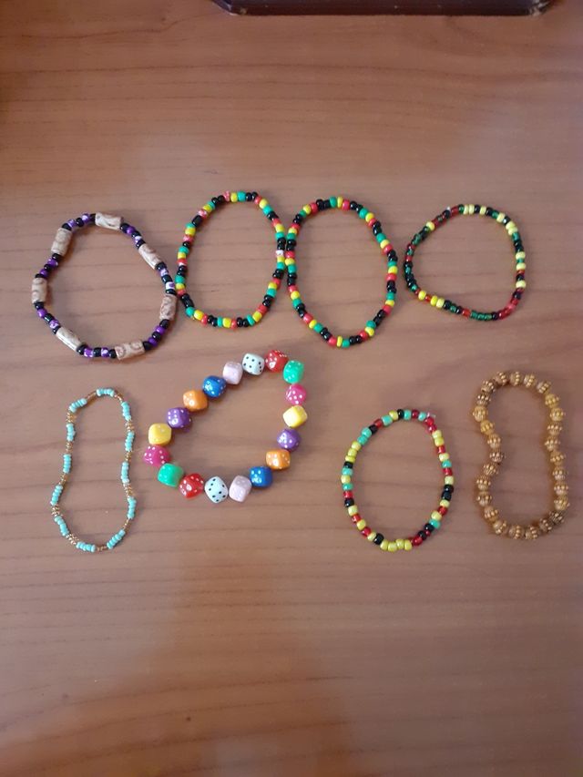 Pulseras barias muy bonitas