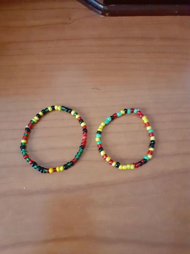 Pulseras barias muy bonitas
