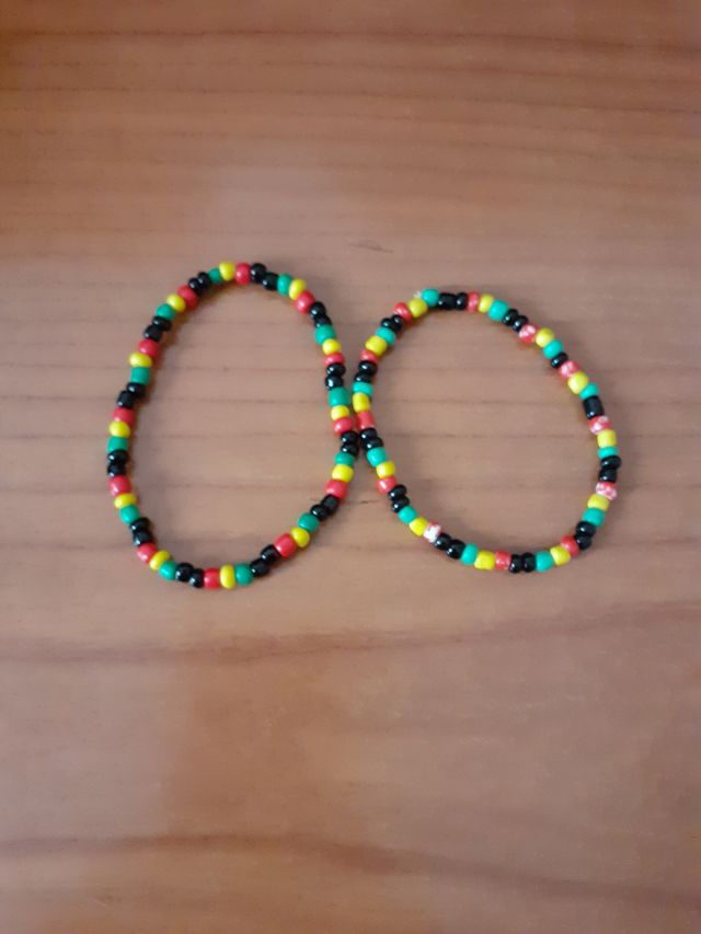 Pulseras barias muy bonitas