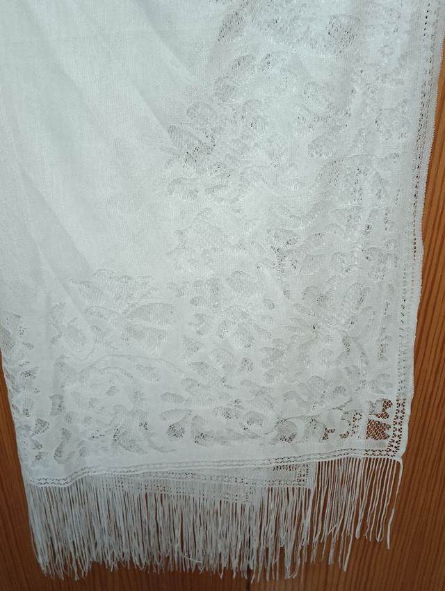 2 pañuelos de fiesta.