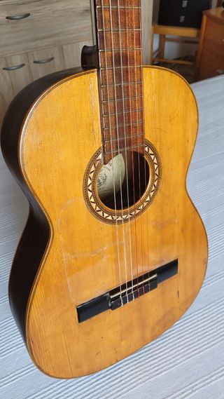 Guitarra española flamenca.
